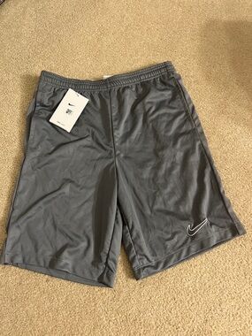 Boys Nike shorts..FREE T-SHIRT WITH PURCHASE